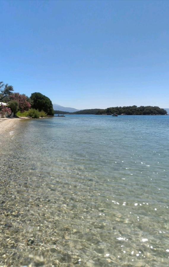 Kostas Studios Nidhrion Exteriör bild